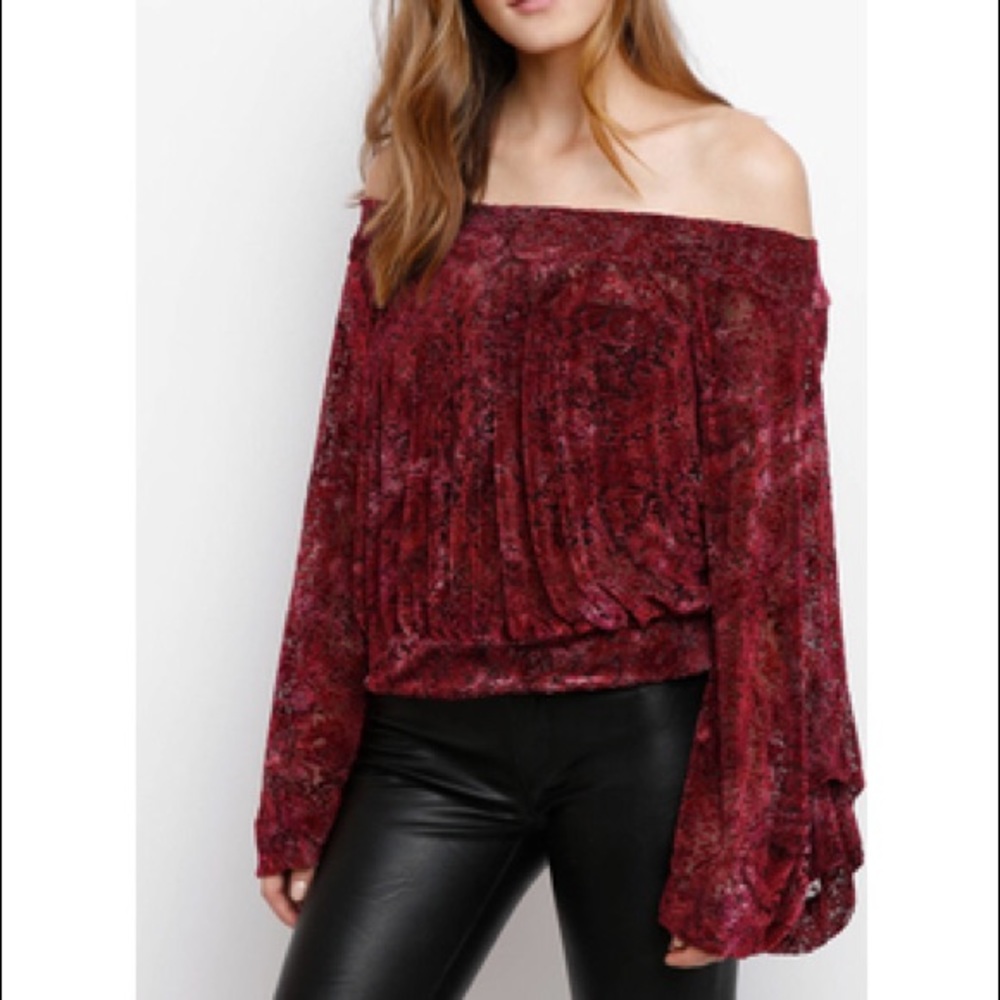 Free people off the shoulder top - Picture 4 of 4